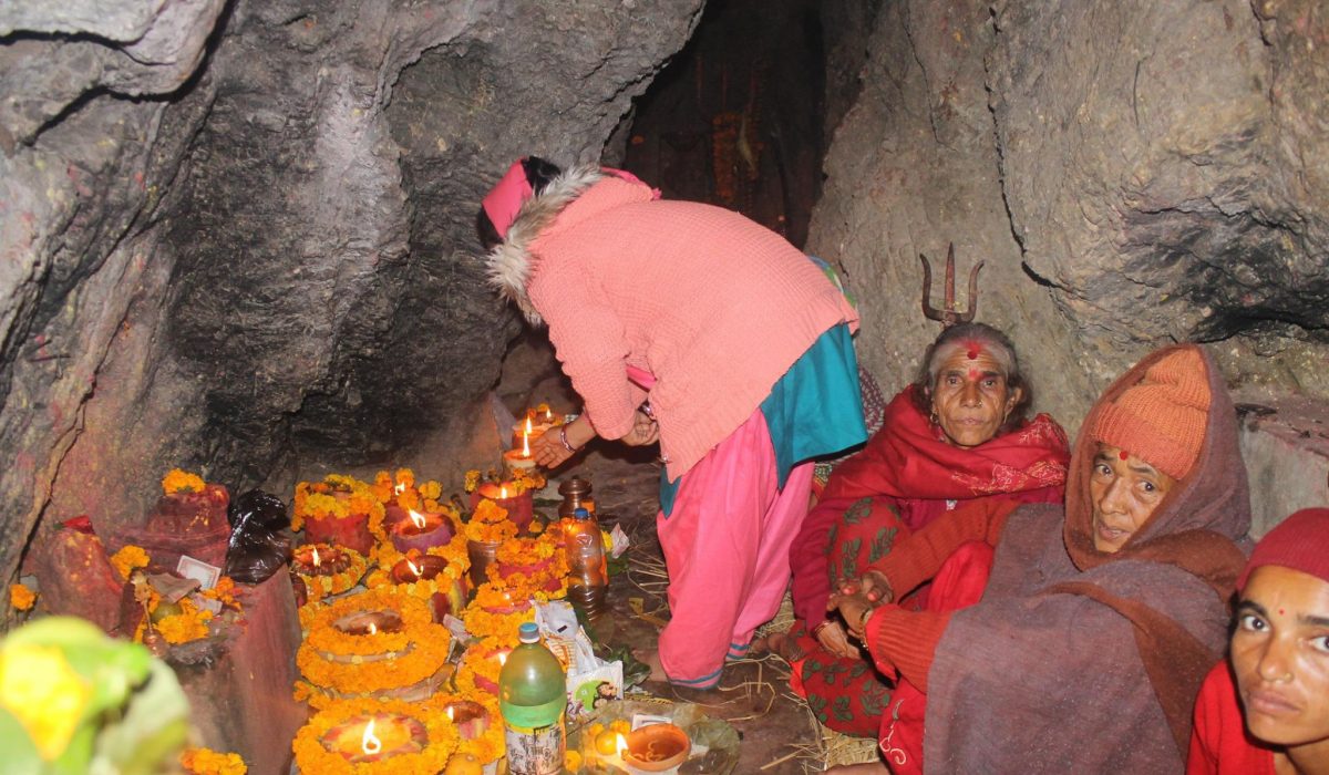 Mahadev cave in Taraghari becoming popular for religious tourism